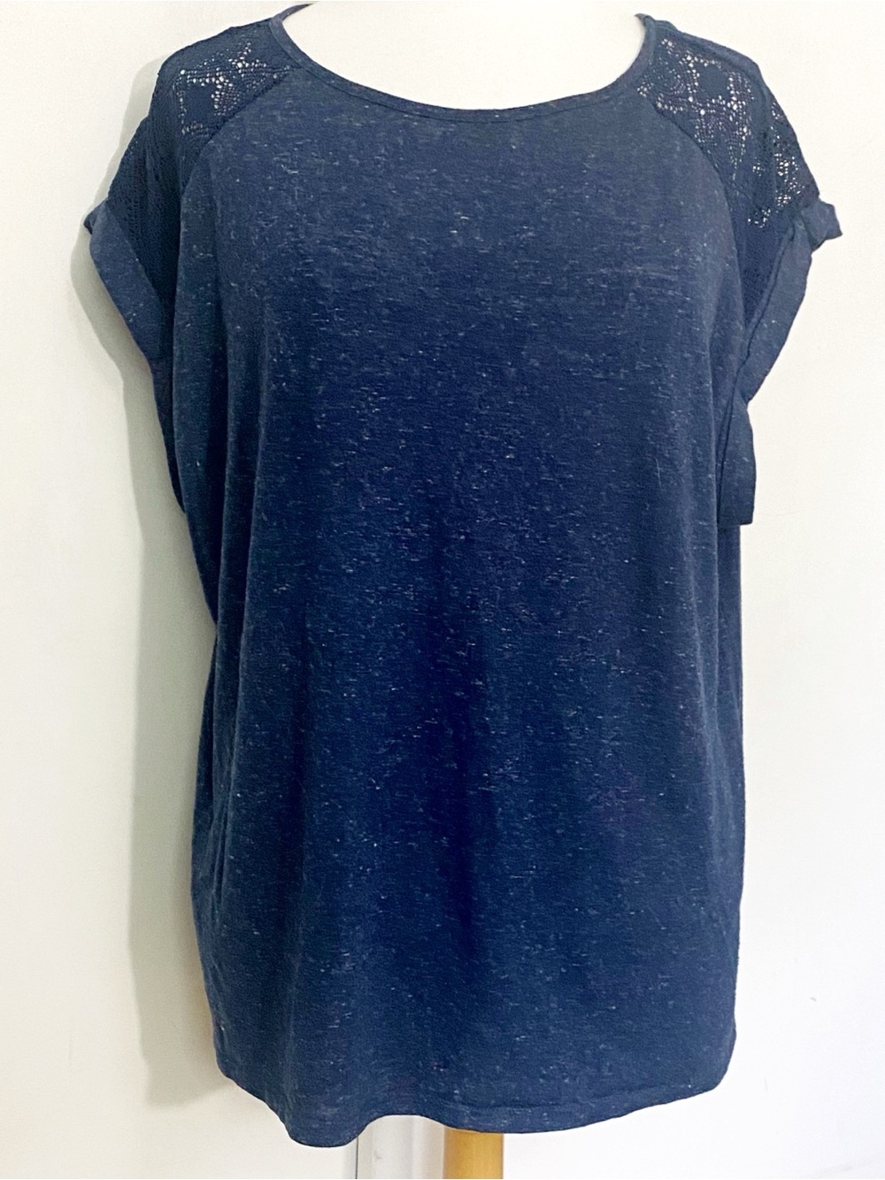 Sonoma Navy Short Sleeve Polyester Linen Tee with Lace Shoulders 2X